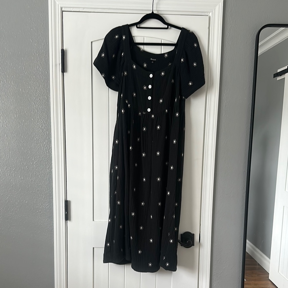 Black Madewell Floral Button-Down Dress size medium